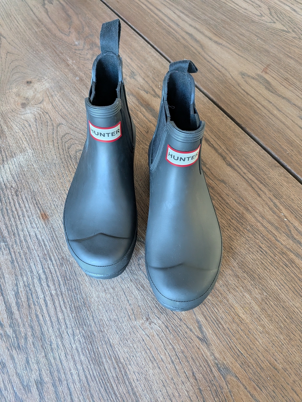 Hunter Women's Black Chelsea Ankle Rain Boot US Size 5